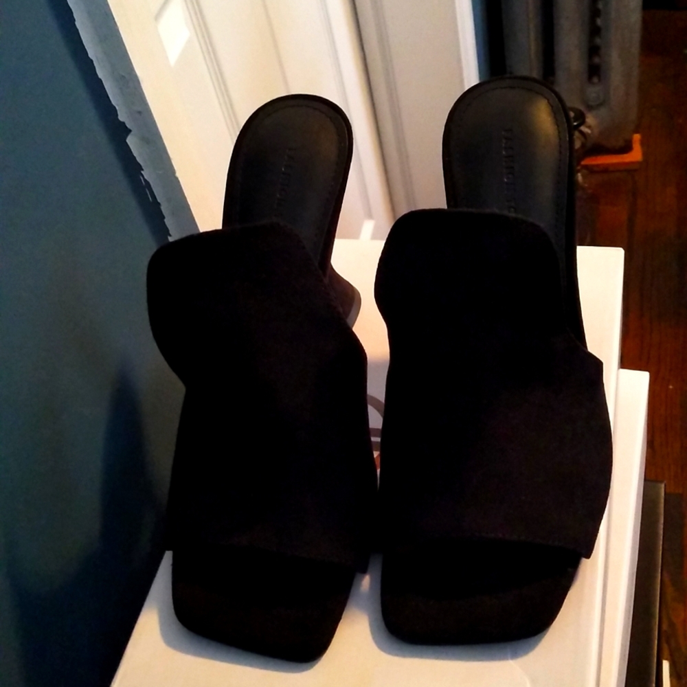 Fashion To Figure Black Suede Shoes size 7